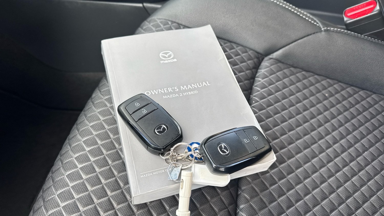 Used Mazda Mazda2 HYBRID 2023 for sale - 76692657: Photo 20