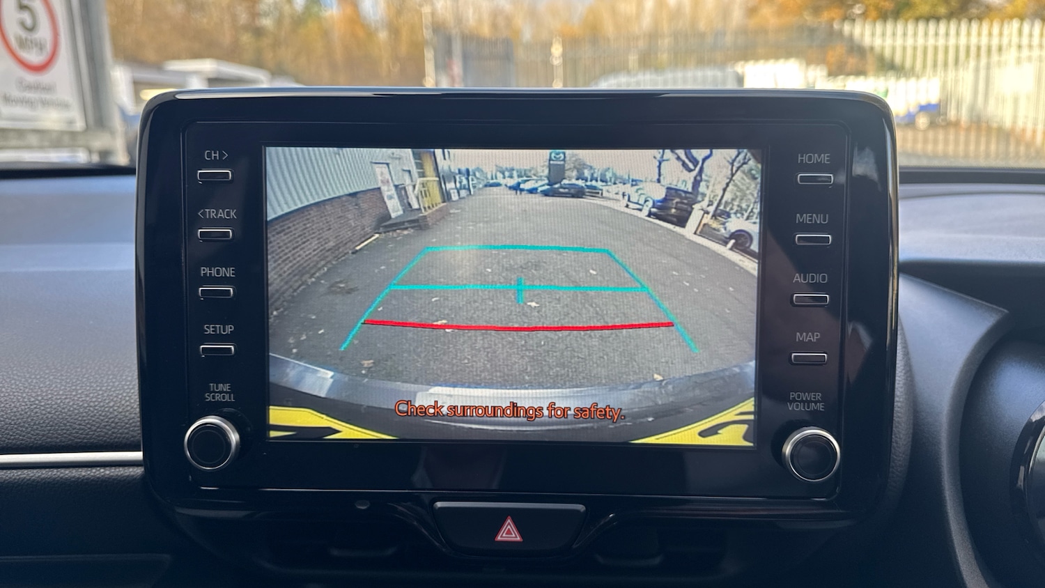 Used Mazda Mazda2 HYBRID 2023 for sale - 76692657: Photo 34