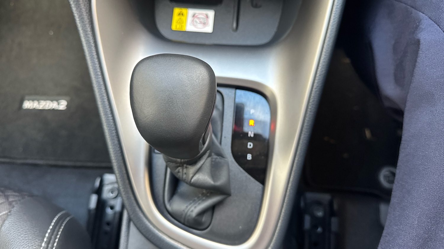 Used Mazda Mazda2 HYBRID 2023 for sale - 76692657: Photo 40