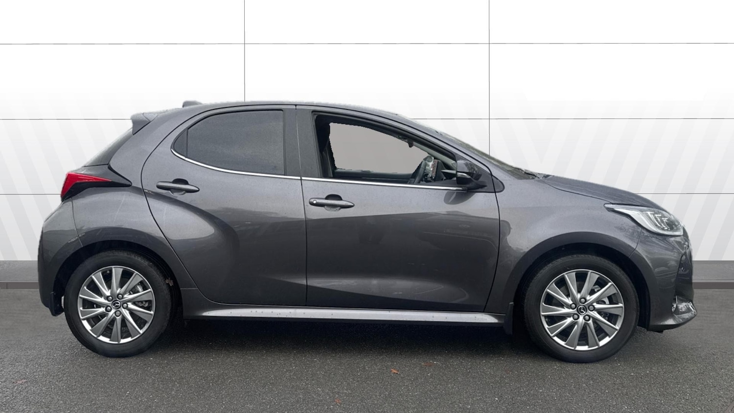 Used Mazda Mazda2 HYBRID 2023 for sale - 76692657: Photo 5