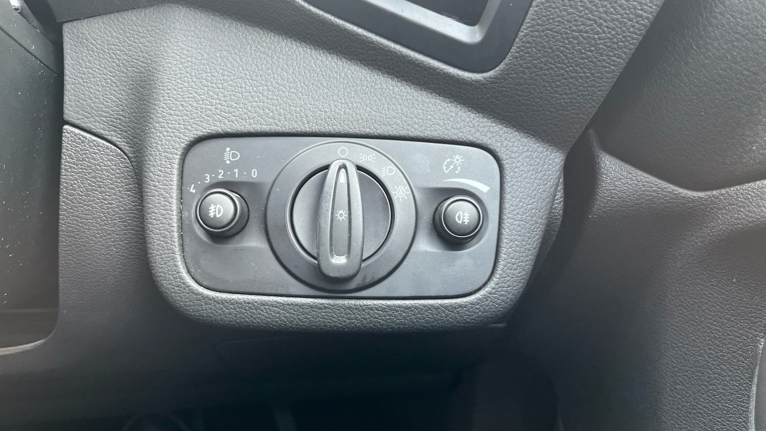 Used Ford Kuga 2016 for sale - 77375772: Photo 24