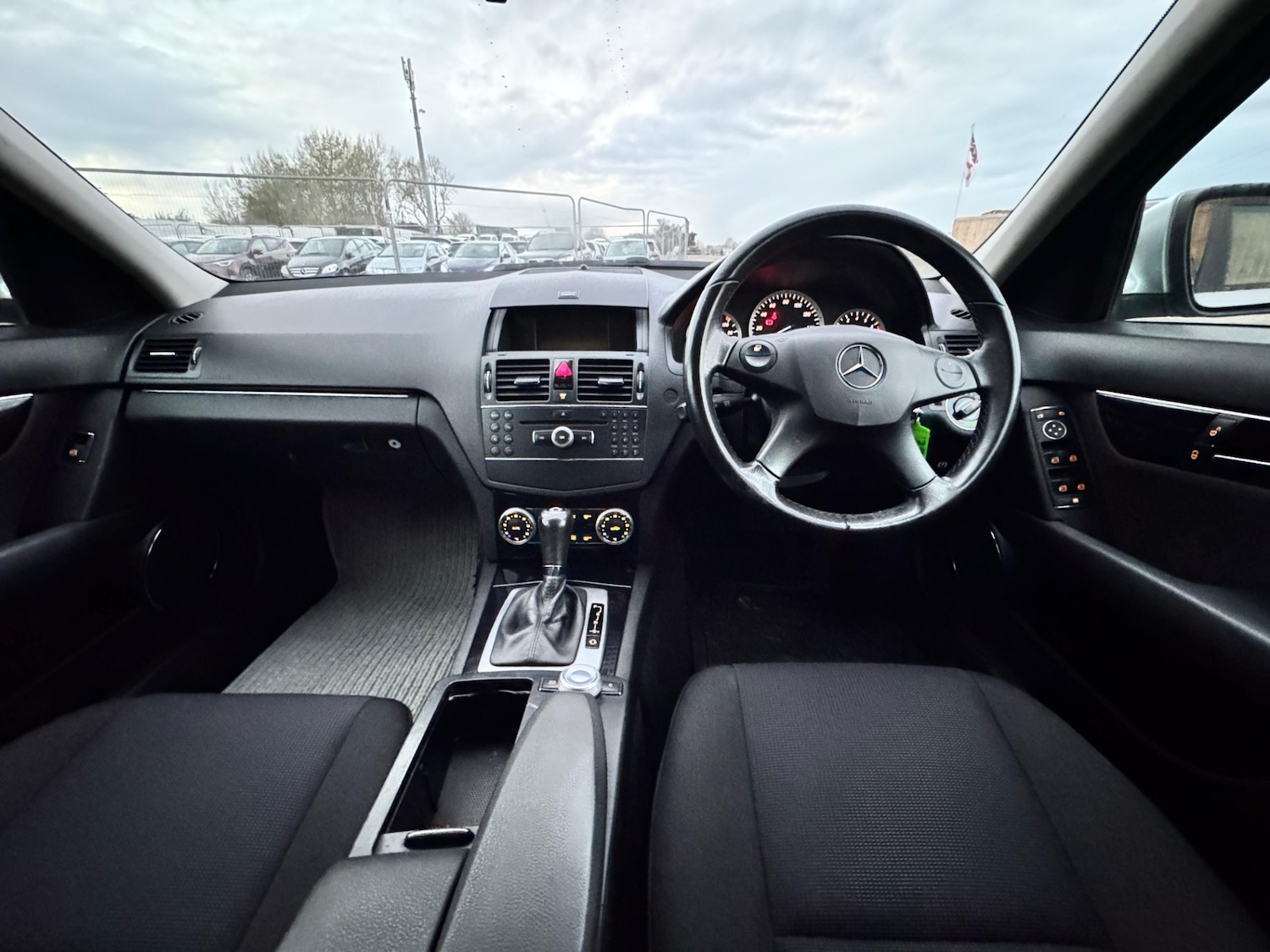 Used Mercedes-Benz C Class 2008 for sale - 76625535: Photo 10