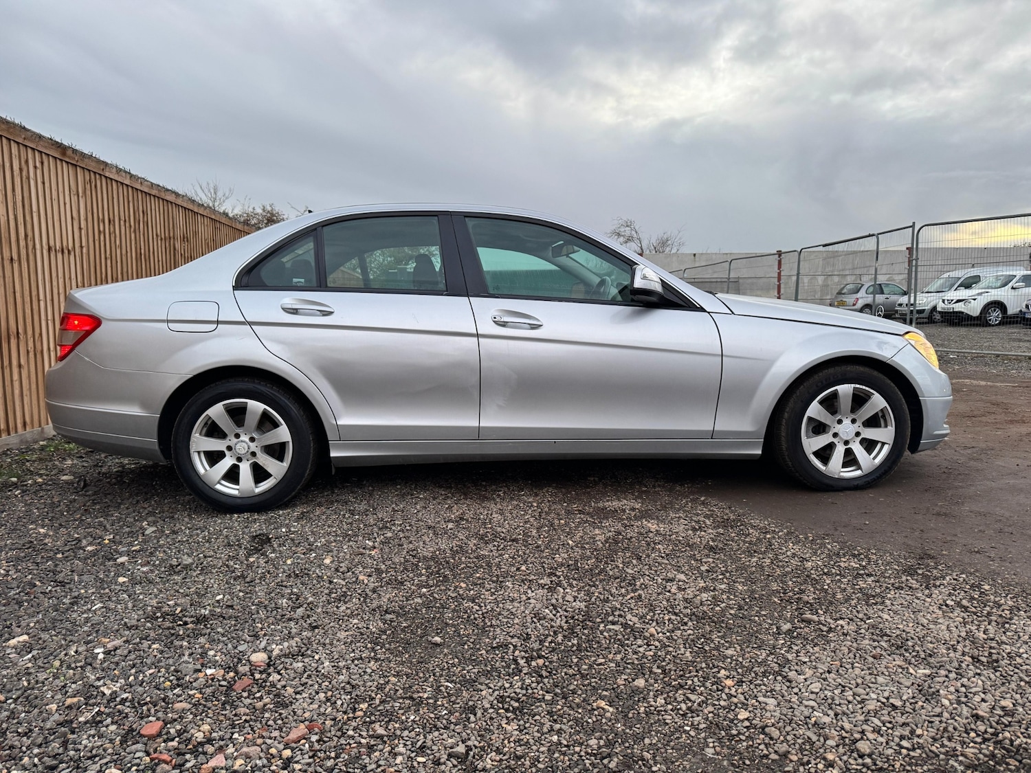 Used Mercedes-Benz C Class 2008 for sale - 76625535: Photo 5