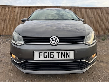 Used Volkswagen Polo 2016 for sale - 79473018: Photo