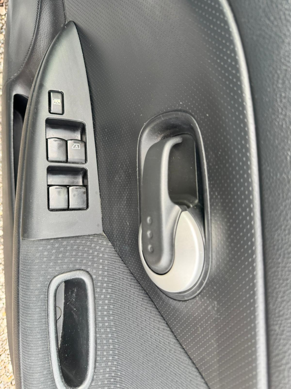 Used Nissan Note 2013 for sale - 76877649: Photo 20