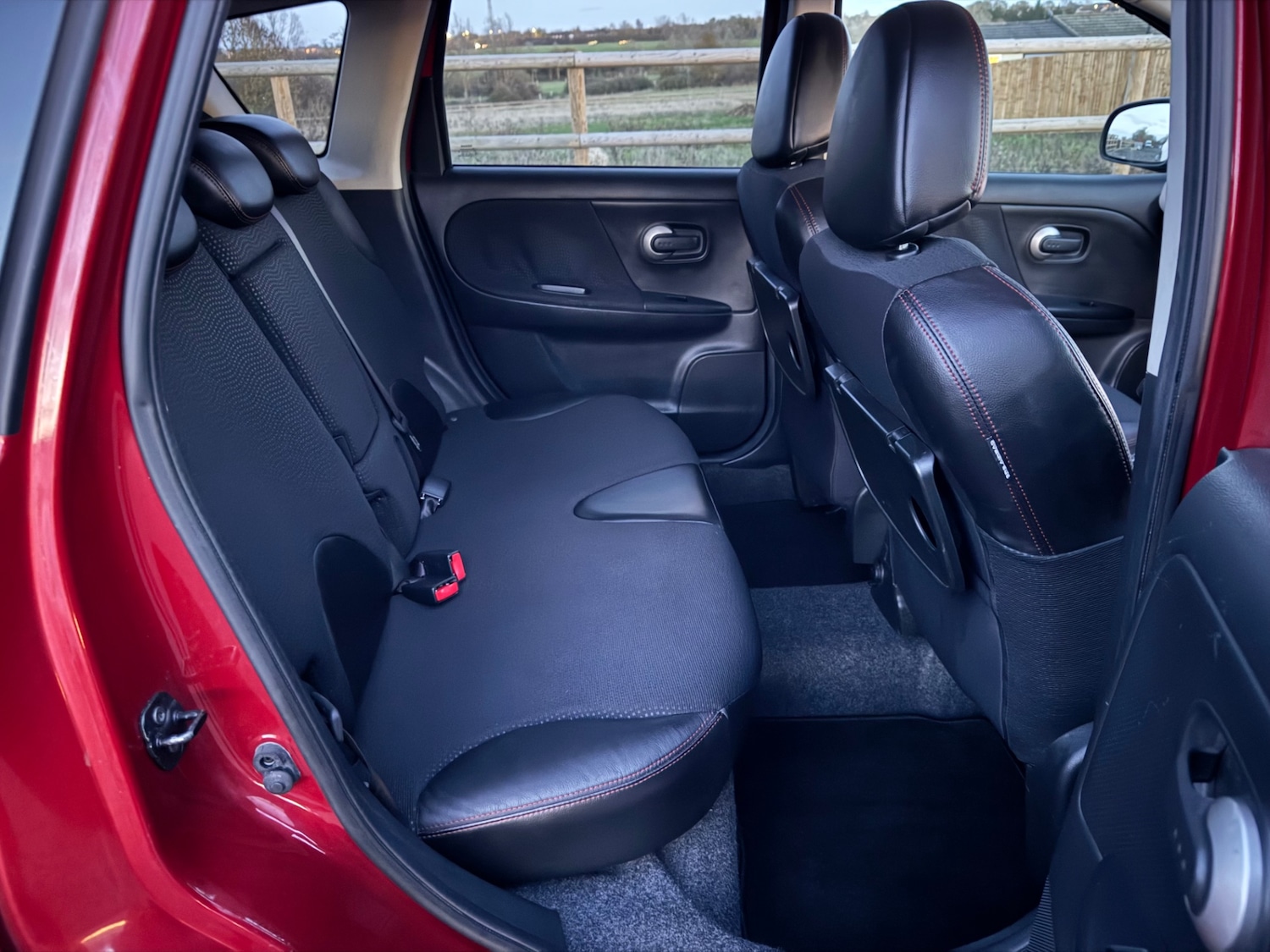 Used Nissan Note 2011 for sale - 76672244: Photo 25