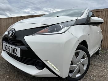 Used Toyota AYGO 2015 for sale - 79747330: Photo
