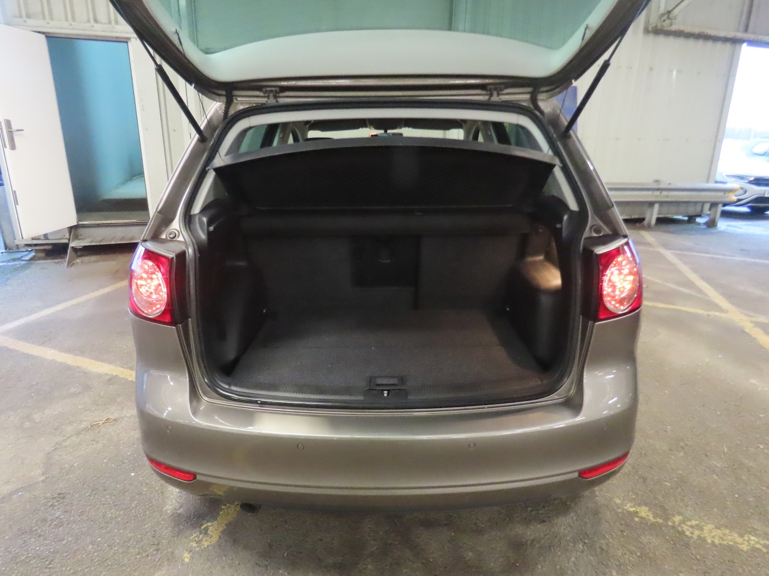 Used Volkswagen Golf Plus 2012 for sale - 77370869: Photo 12