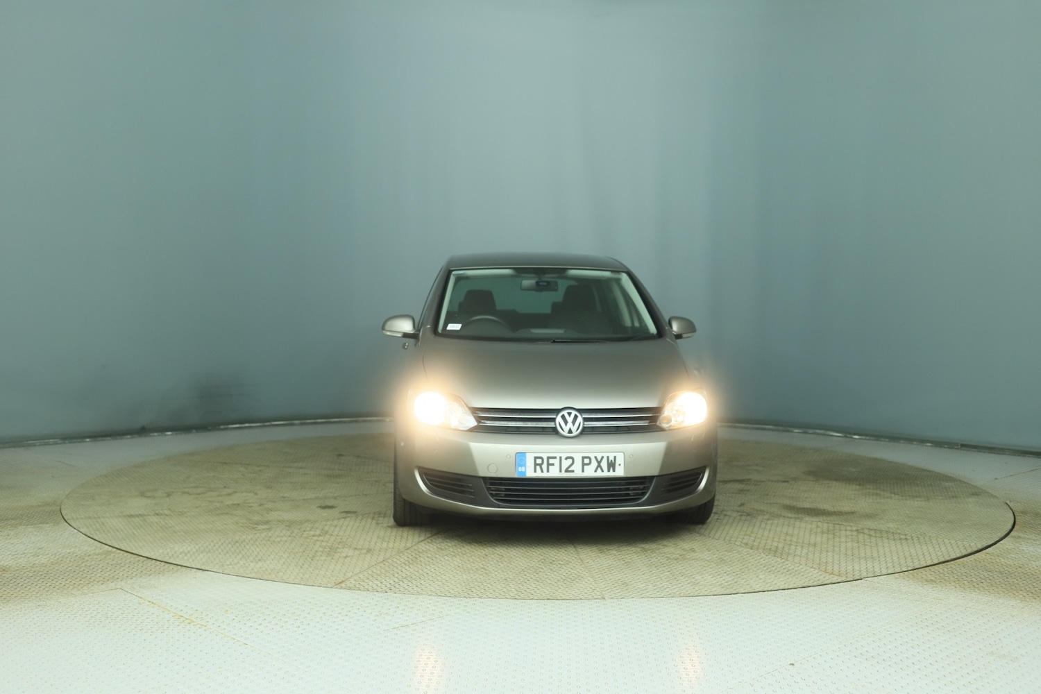 Used Volkswagen Golf Plus 2012 for sale - 77370869: Photo 2