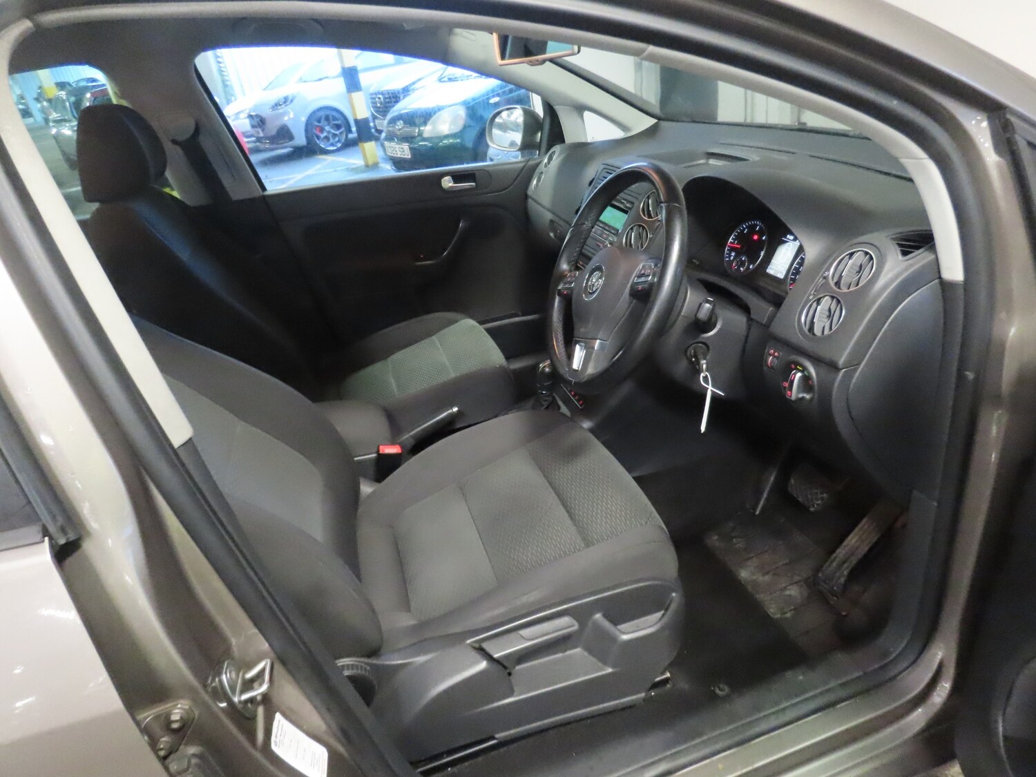 Used Volkswagen Golf Plus 2012 for sale - 77370869: Photo 8