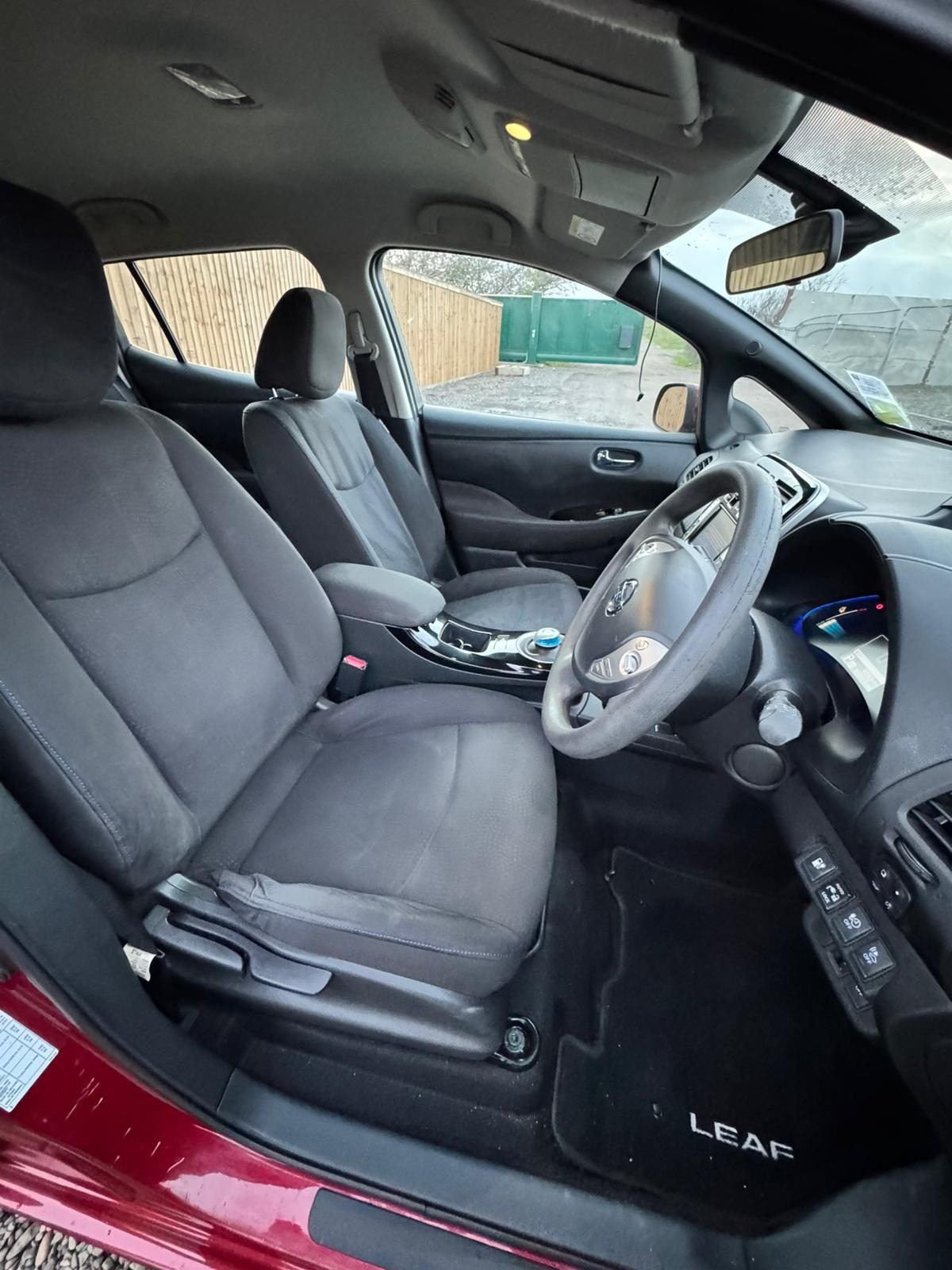 Used Nissan Leaf 2017 for sale - 76625652: Photo 12