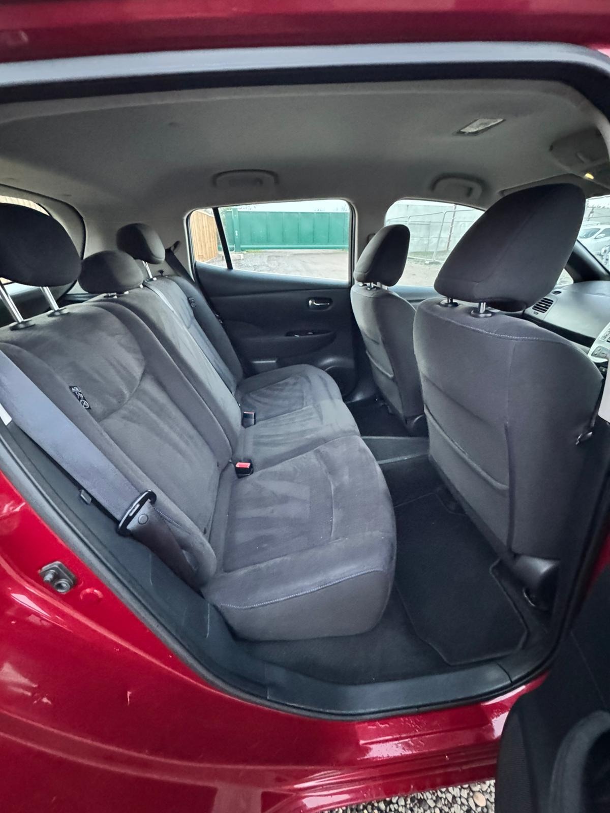 Used Nissan Leaf 2017 for sale - 76625652: Photo 15