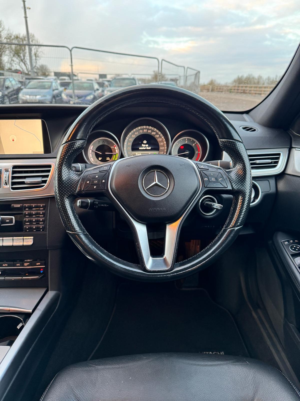 Used Mercedes-Benz E Class 2014 for sale - 76625670: Photo 13