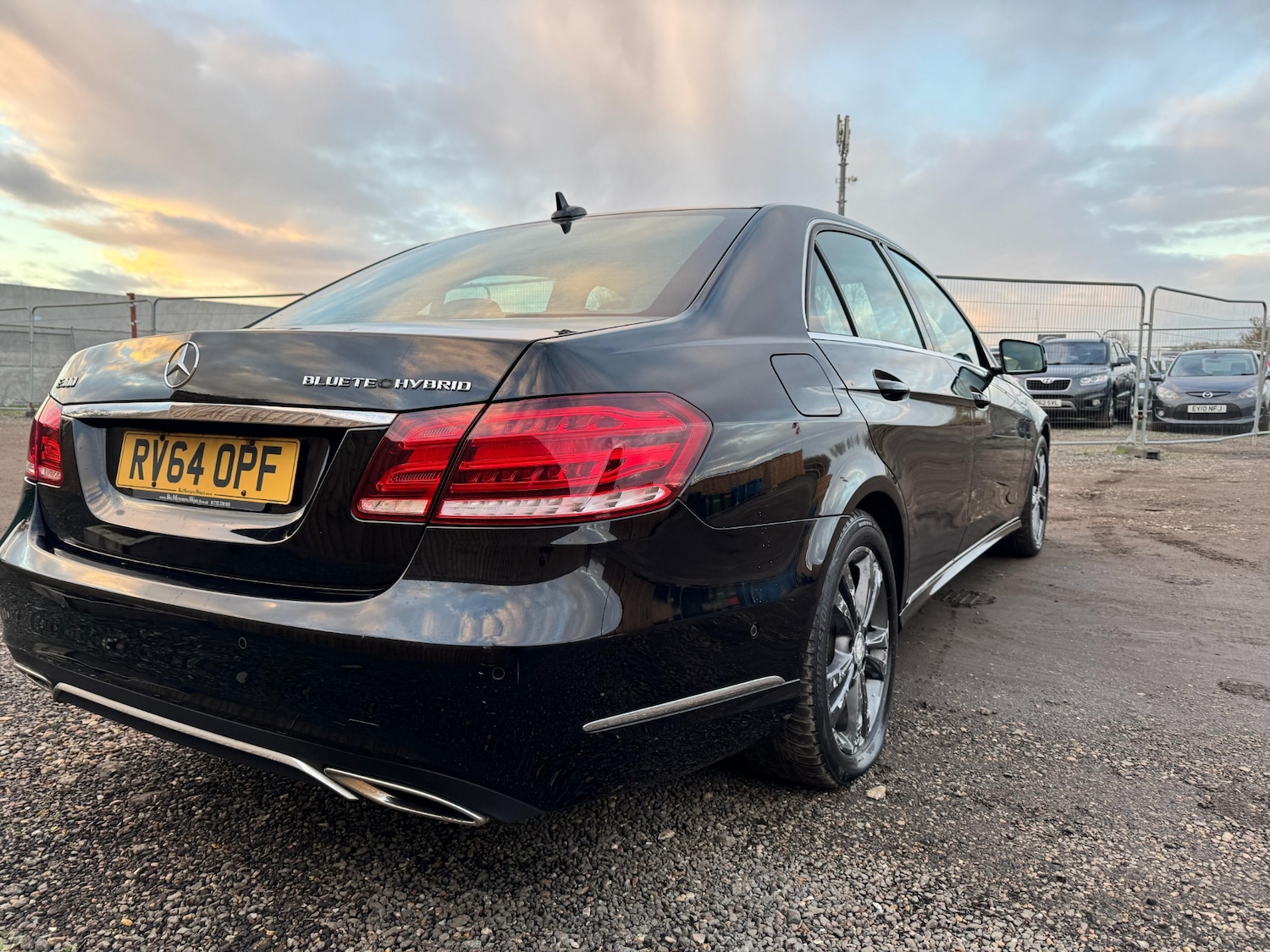 Used Mercedes-Benz E Class 2014 for sale - 76625670: Photo 8