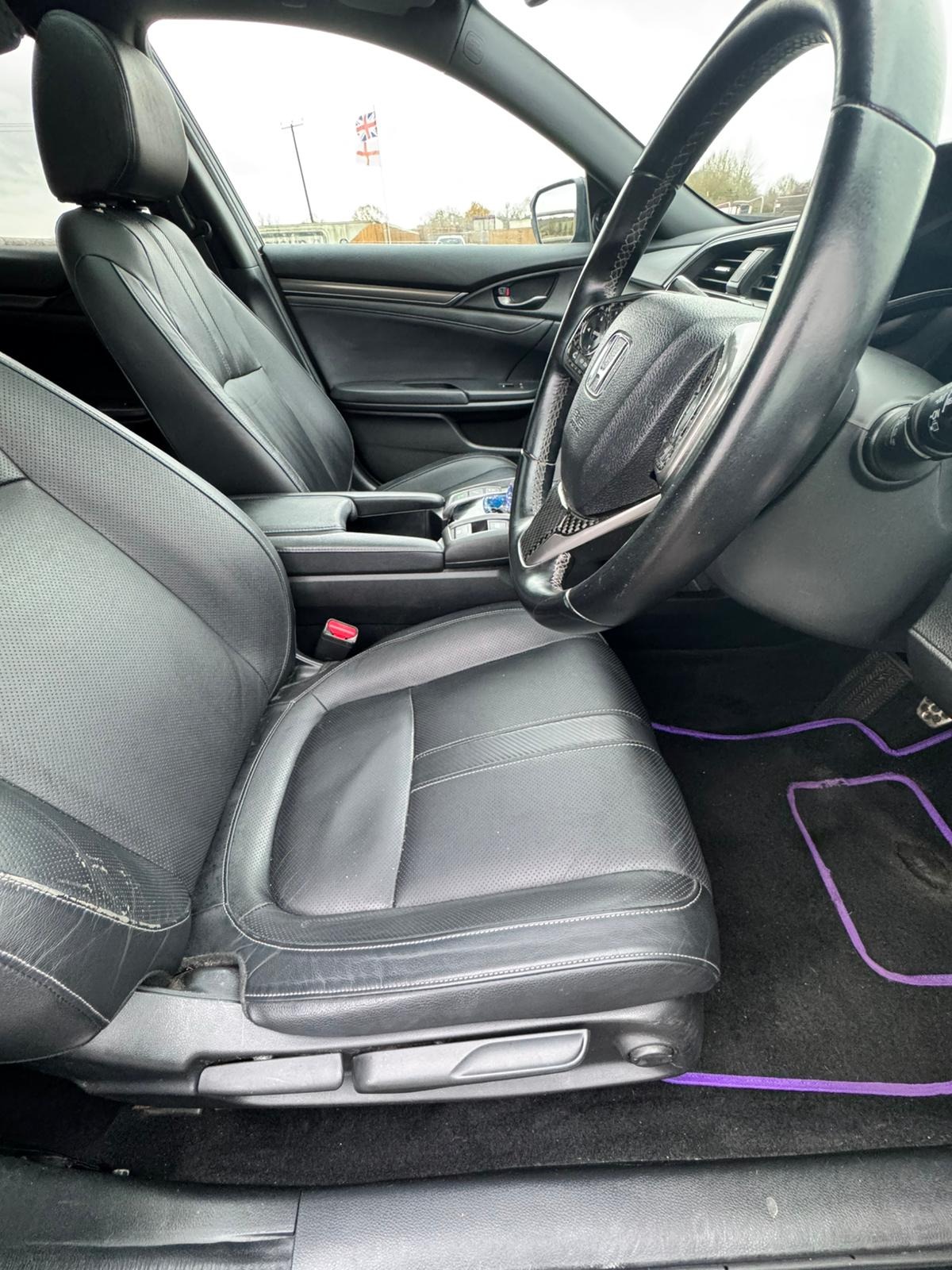 Used Honda Civic 2017 for sale - 76726128: Photo 13