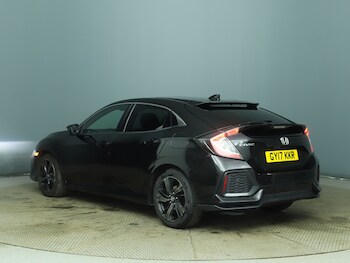 Used Honda Civic 2017 for sale - 76726128: Photo