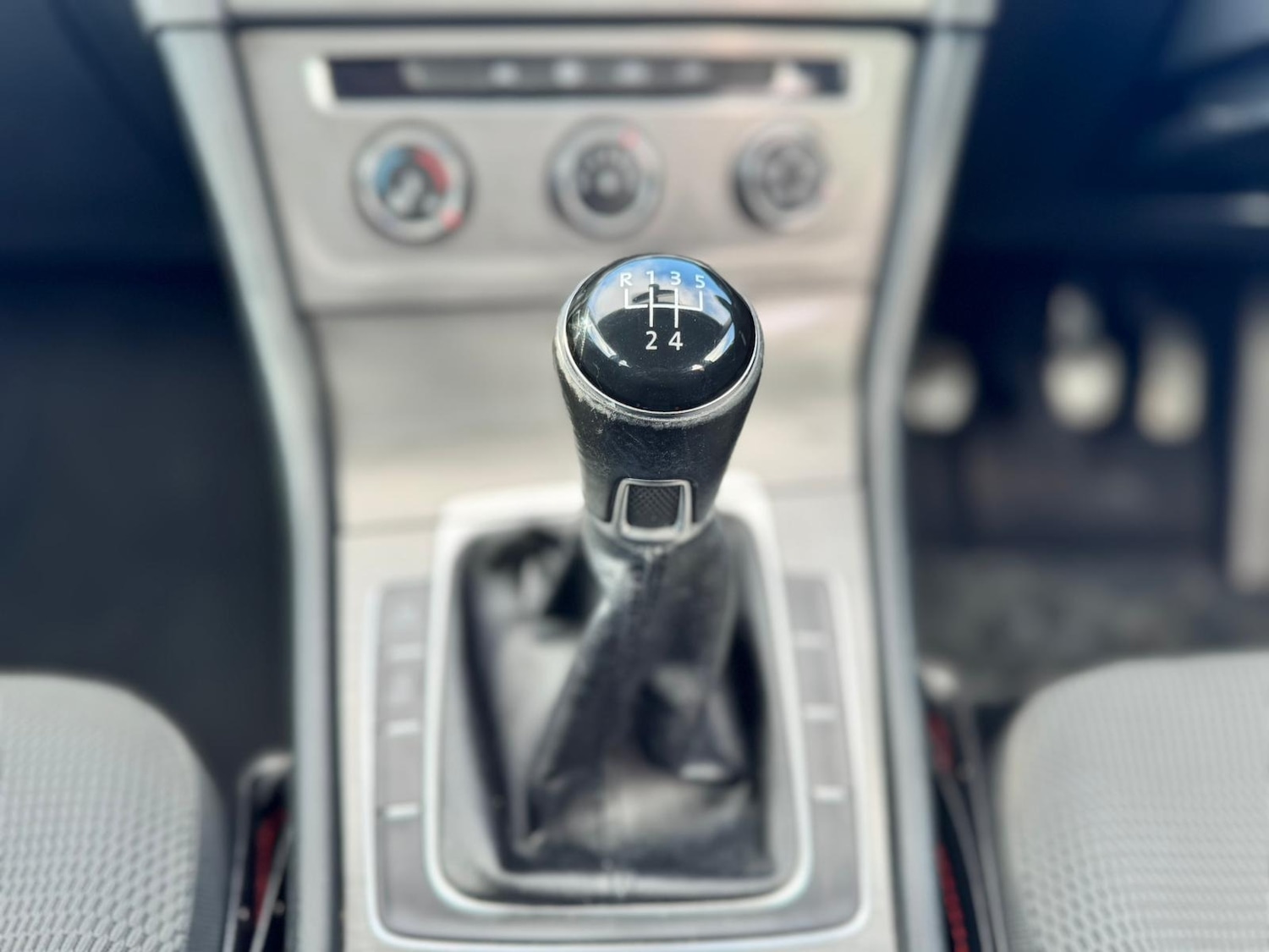 Used Volkswagen Golf 2013 for sale - 77290018: Photo 19