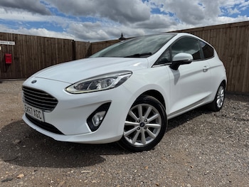 Used Ford Fiesta 2017 for sale - 79038608: Photo