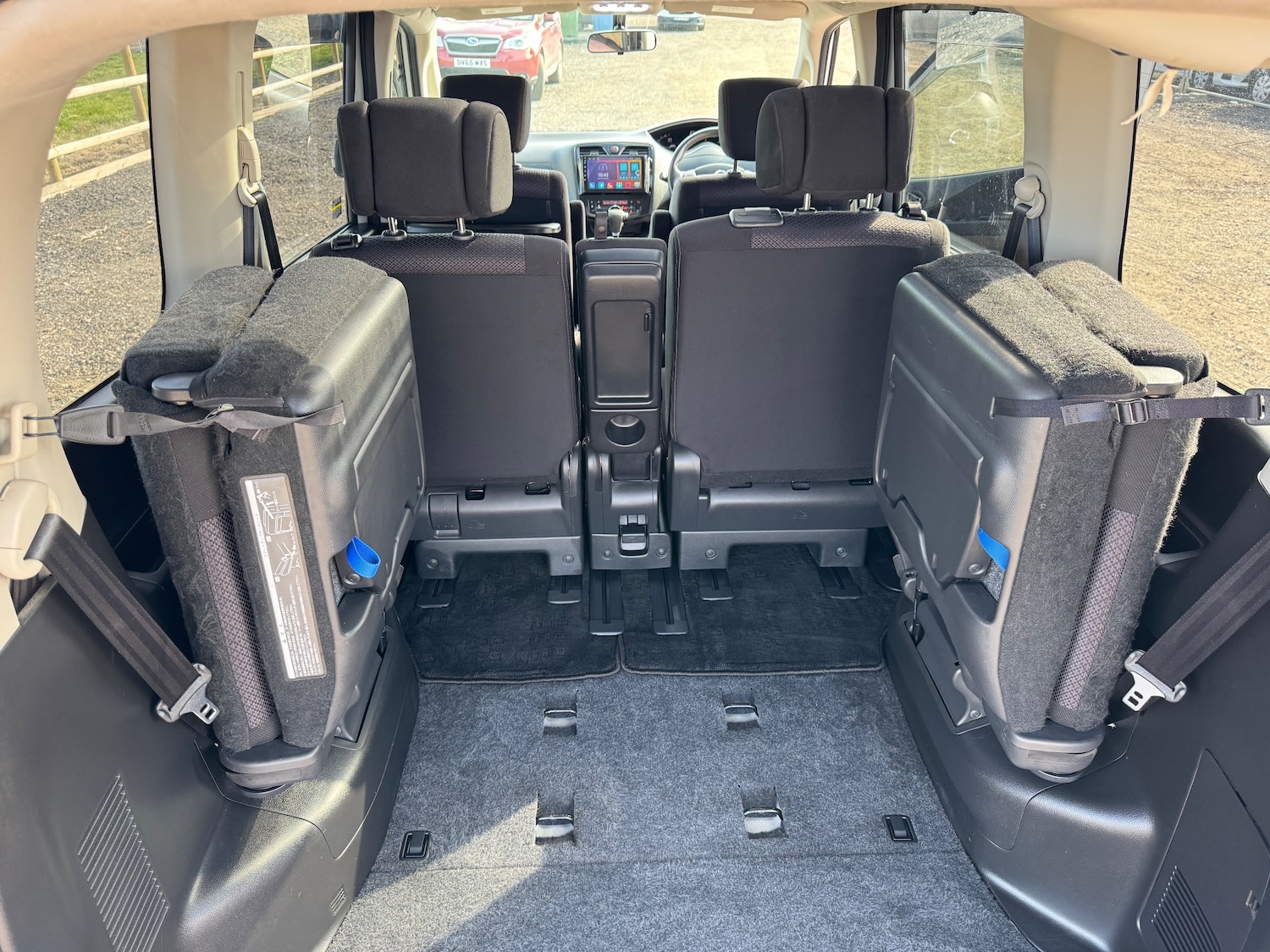 Used Nissan Serena 2025 for sale - 78067198: Photo 19