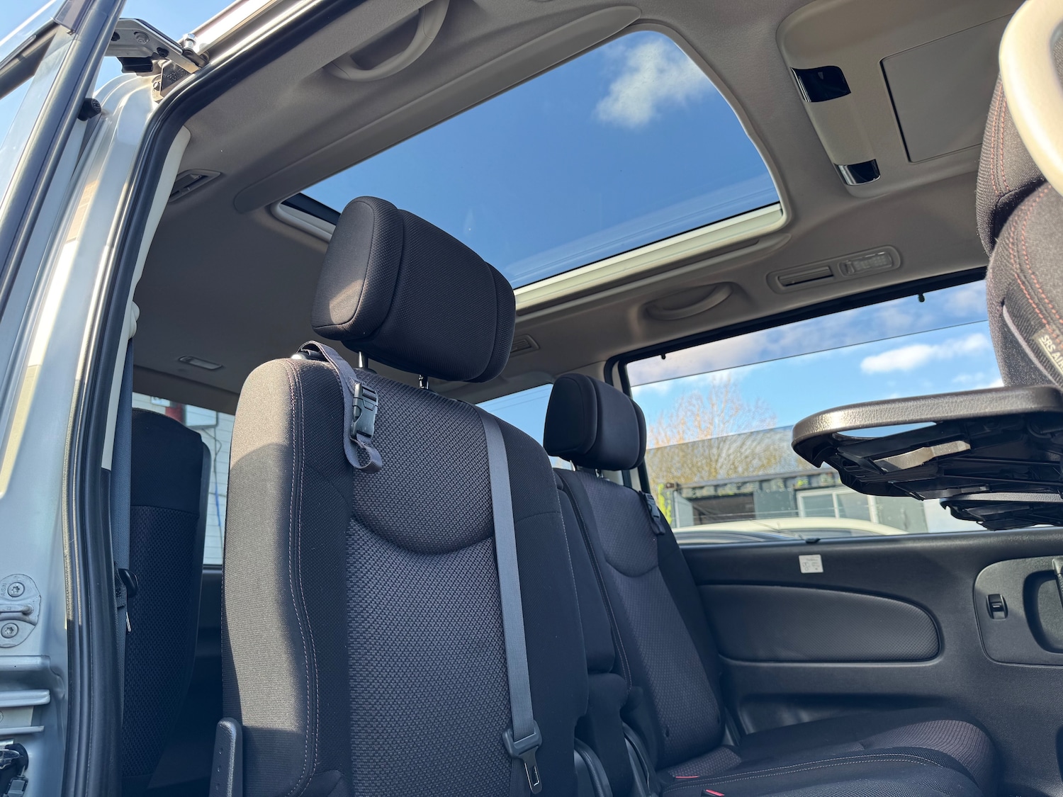 Used Nissan Serena 2025 for sale - 78067198: Photo 23