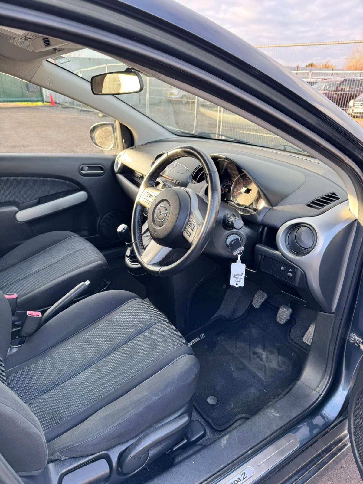 Used Mazda Mazda2 2010 for sale - 76625691: Photo 12