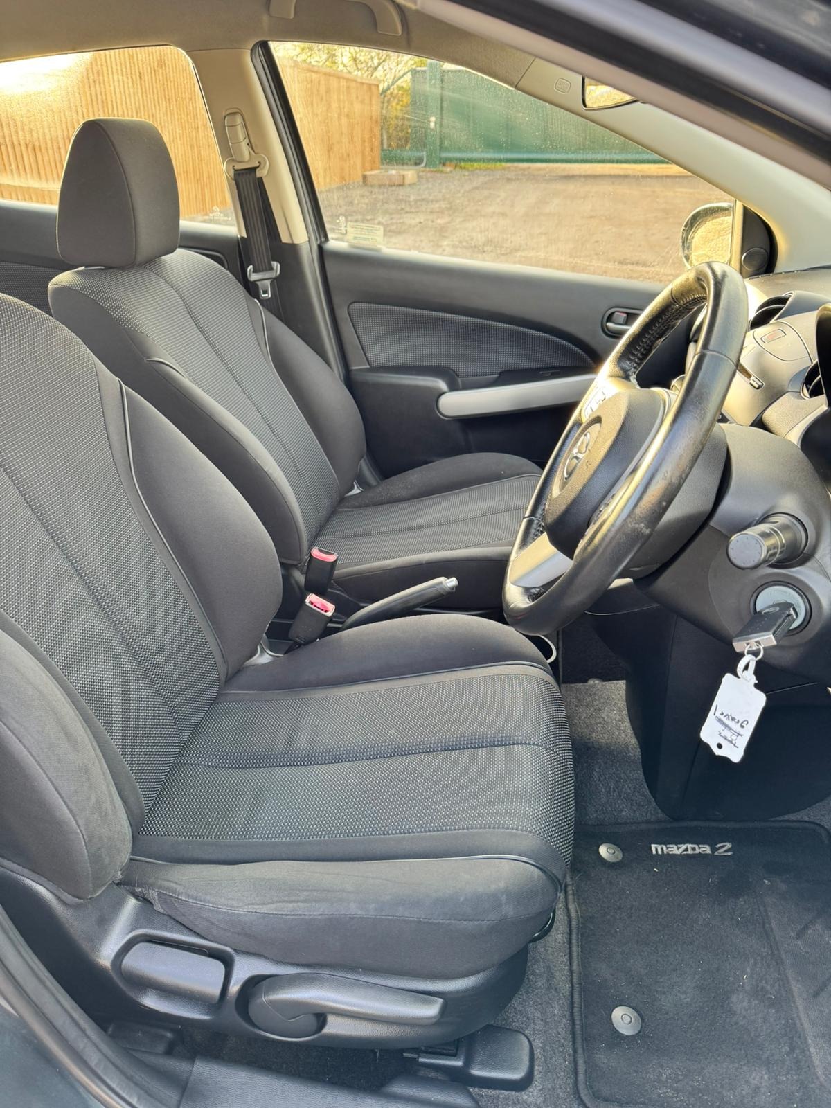 Used Mazda Mazda2 2010 for sale - 76625691: Photo 15