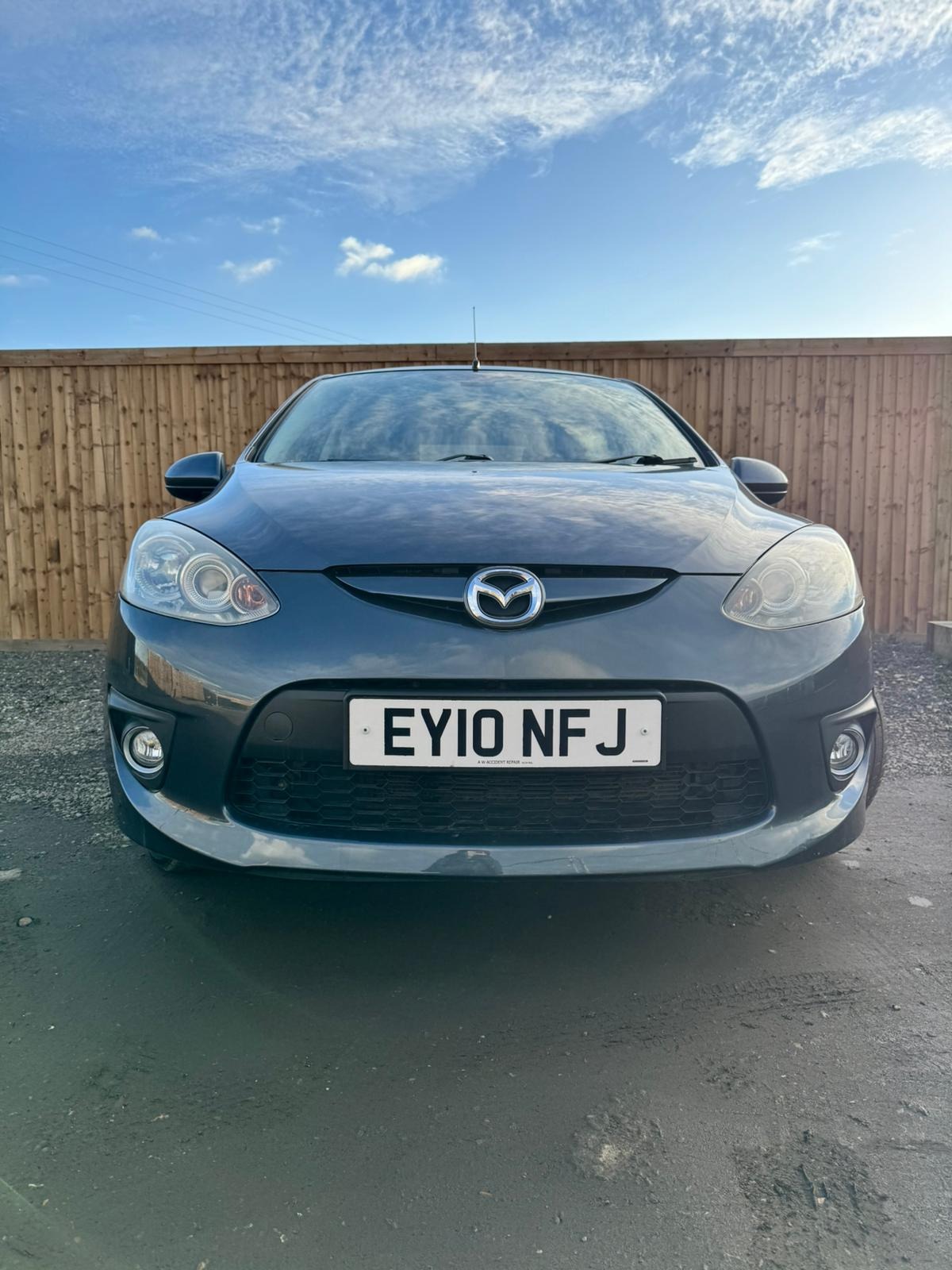 Used Mazda Mazda2 2010 for sale - 76625691: Photo 2