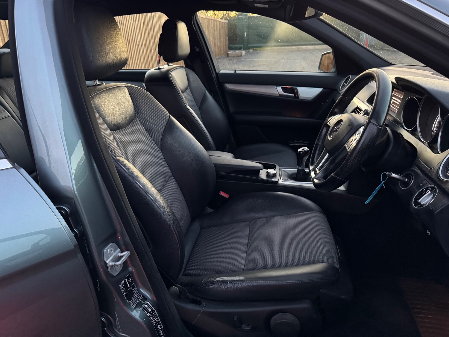 Used Mercedes-Benz C Class 2011 for sale - 78067221: Photo 16