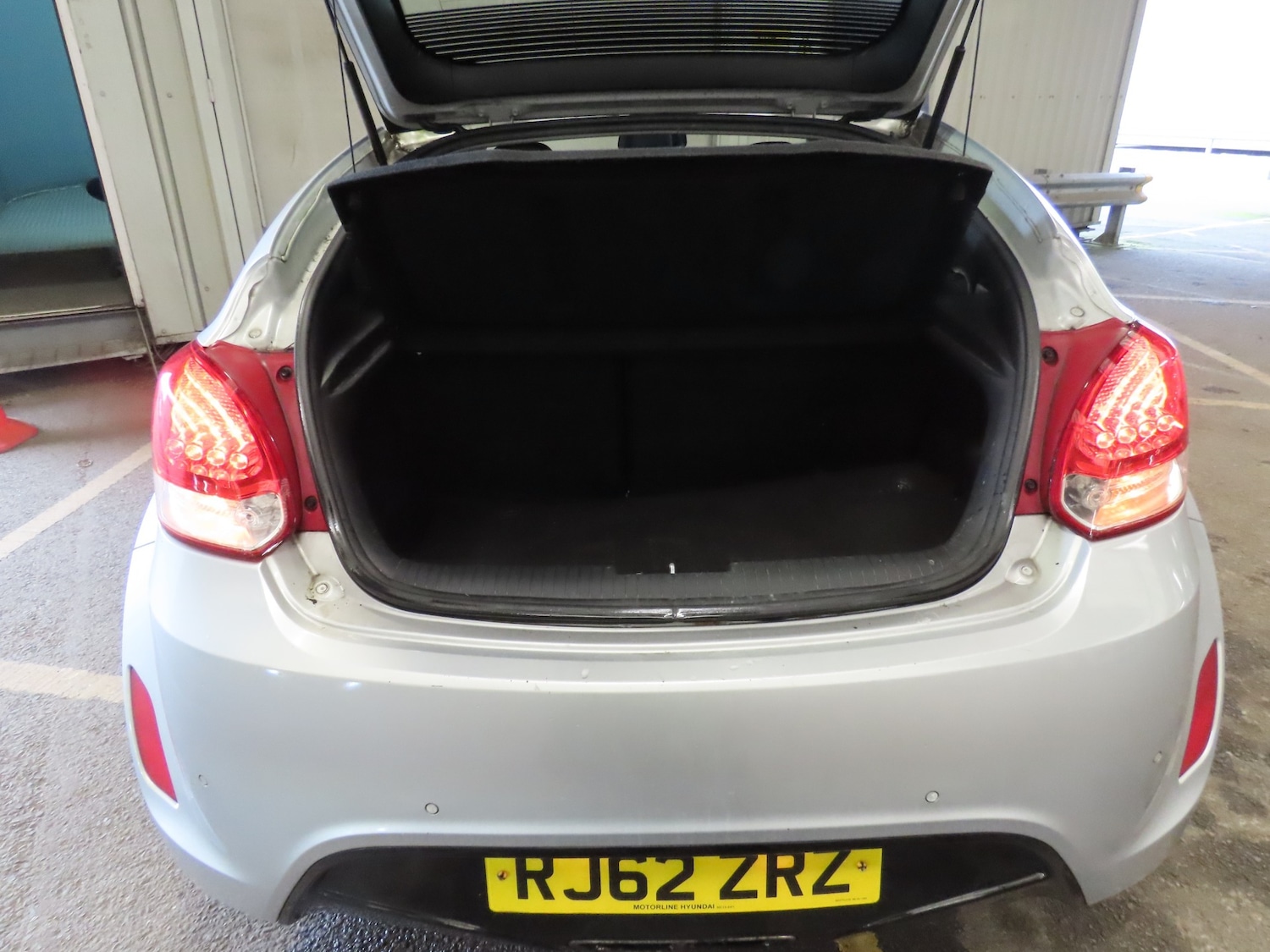 Used Hyundai Veloster 2012 for sale - 77370737: Photo 12