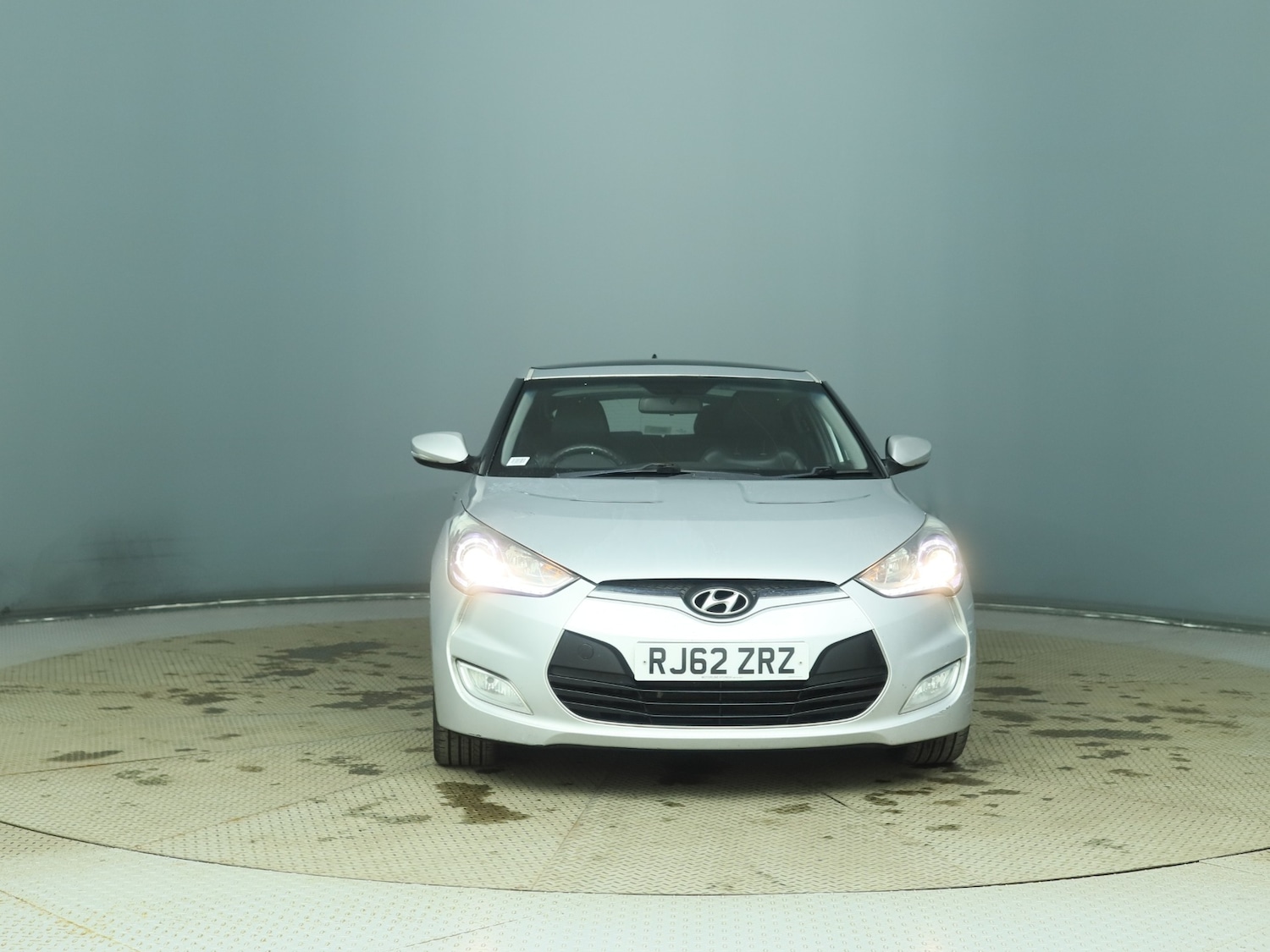 Used Hyundai Veloster 2012 for sale - 77370737: Photo 2
