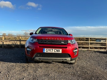 Used Land Rover Discovery Sport 2017 for sale - 76796655: Photo