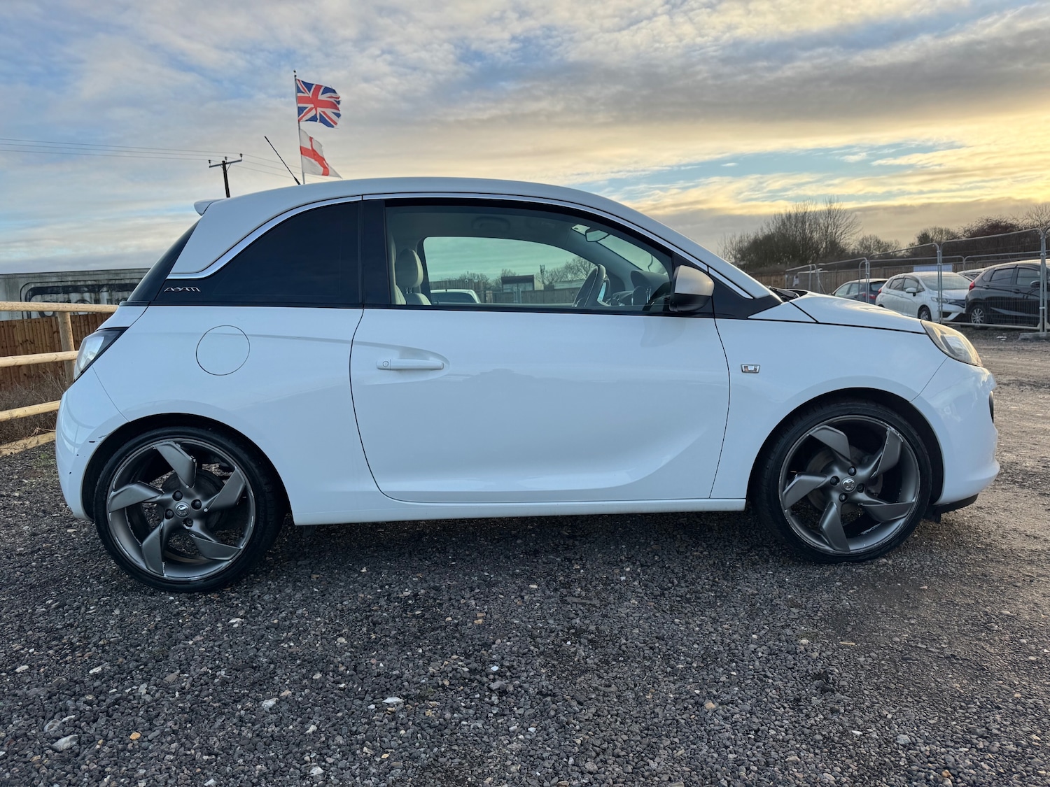 Used Vauxhall ADAM 2014 for sale - 77274600: Photo 4