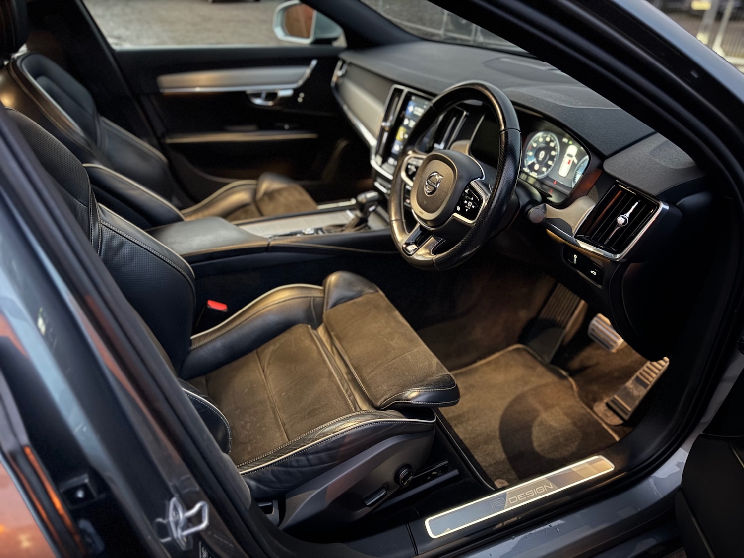 Used Volvo S90 2018 for sale - 76464003: Photo 15