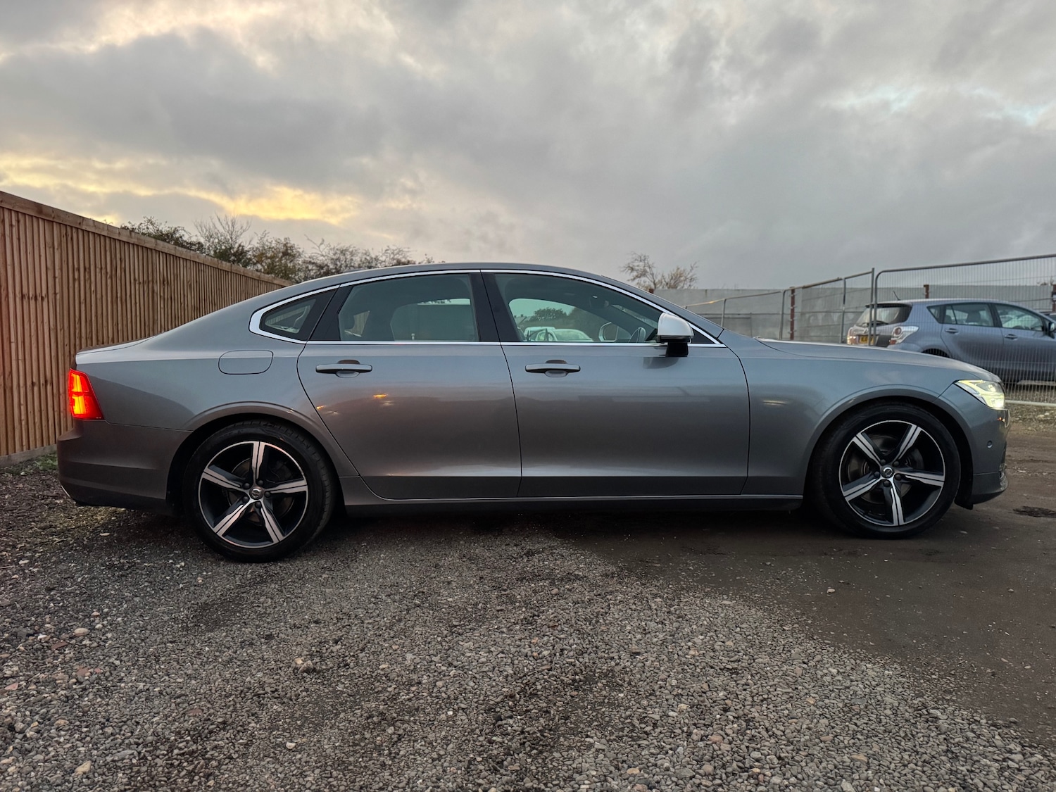 Used Volvo S90 2018 for sale - 76464003: Photo 5