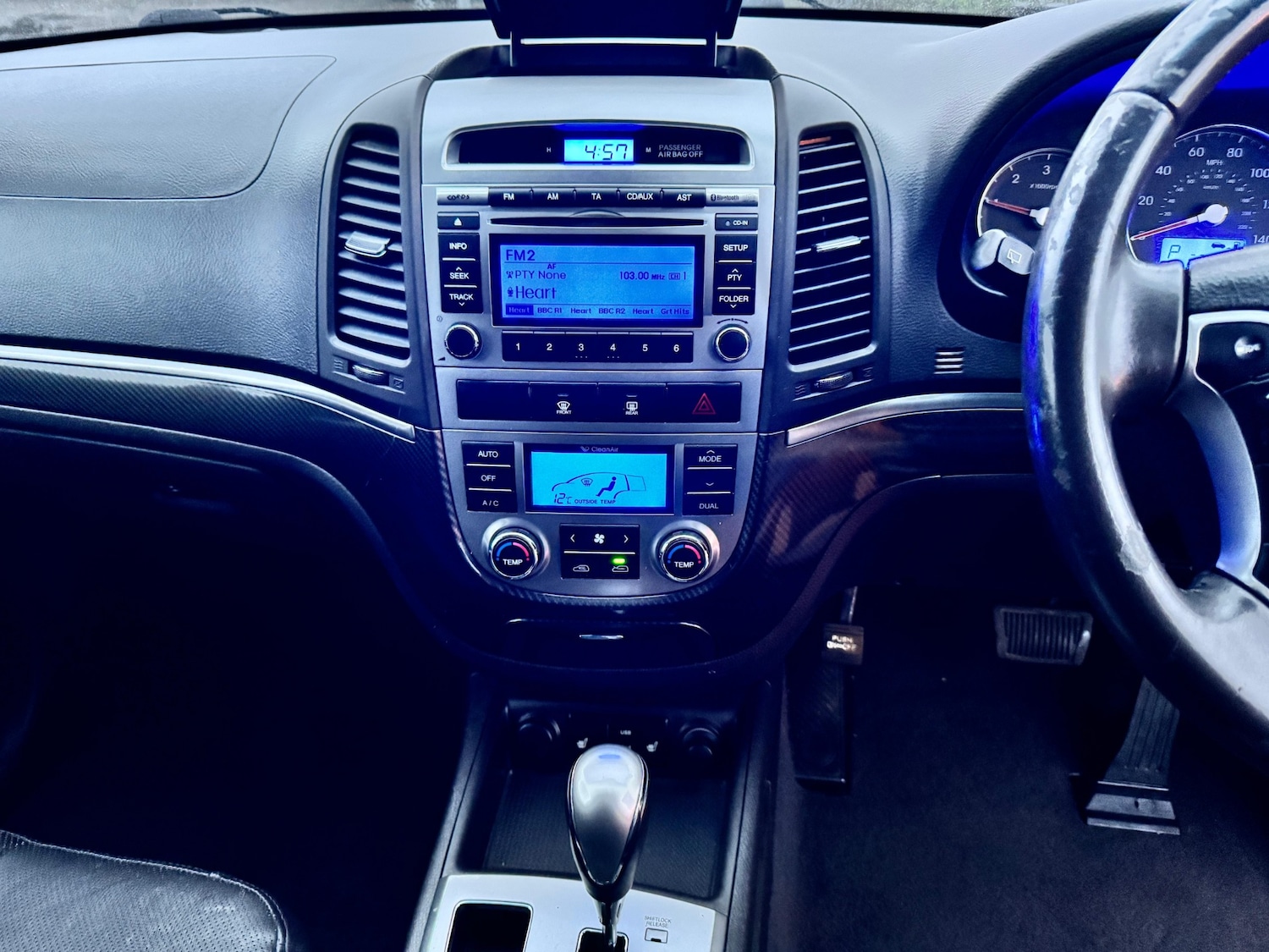 Used Hyundai Santa Fe 2012 for sale - 76906128: Photo 11