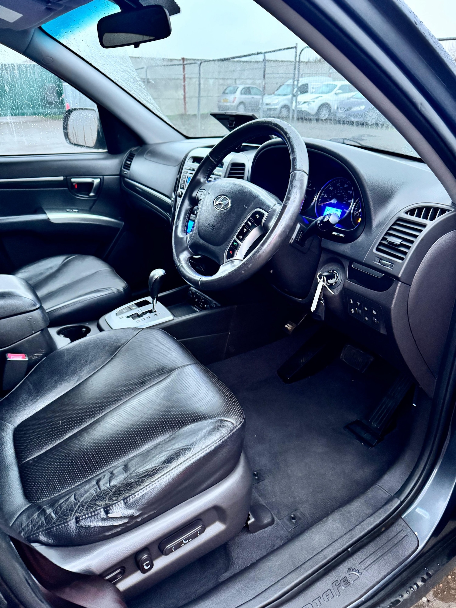 Used Hyundai Santa Fe 2012 for sale - 76906128: Photo 12