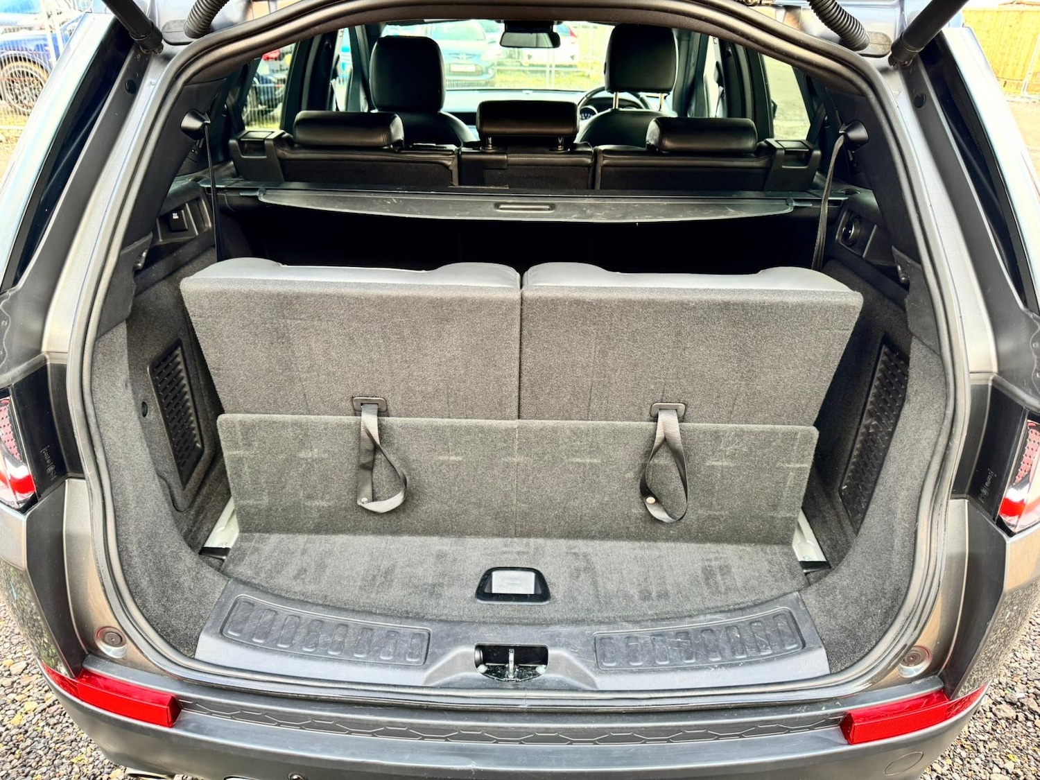 Used Land Rover Discovery Sport 2015 for sale - 77161220: Photo 11