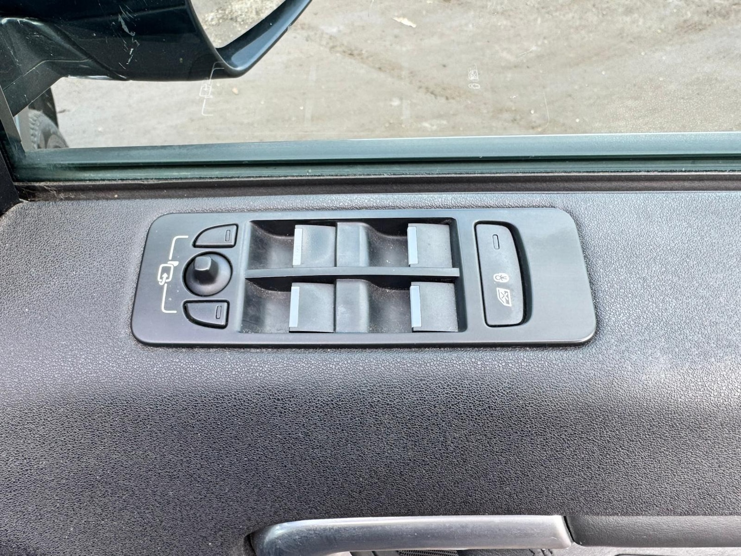 Used Land Rover Discovery Sport 2015 for sale - 77161220: Photo 16