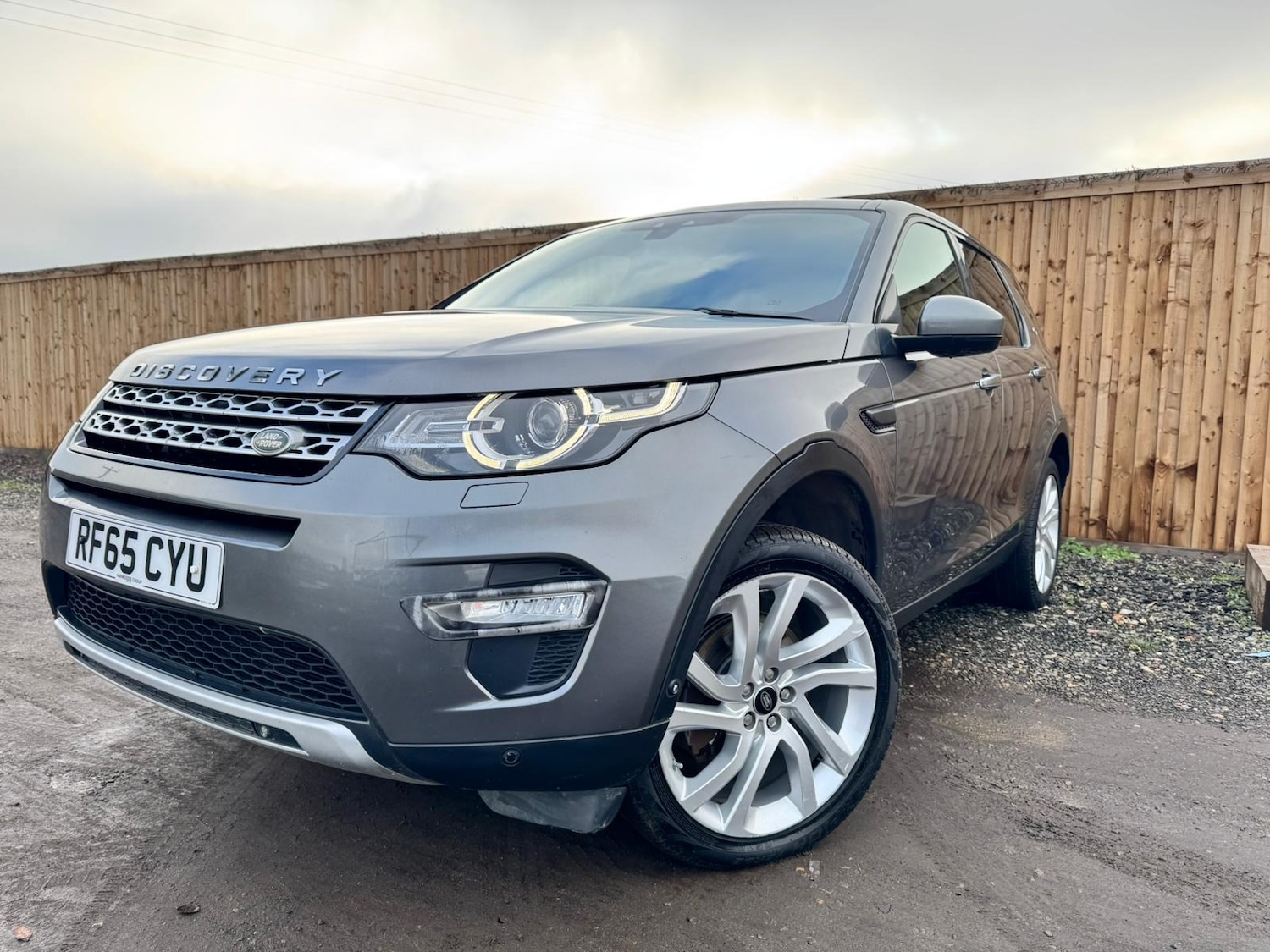 Used Land Rover Discovery Sport 2015 for sale - 77161220: Photo 2