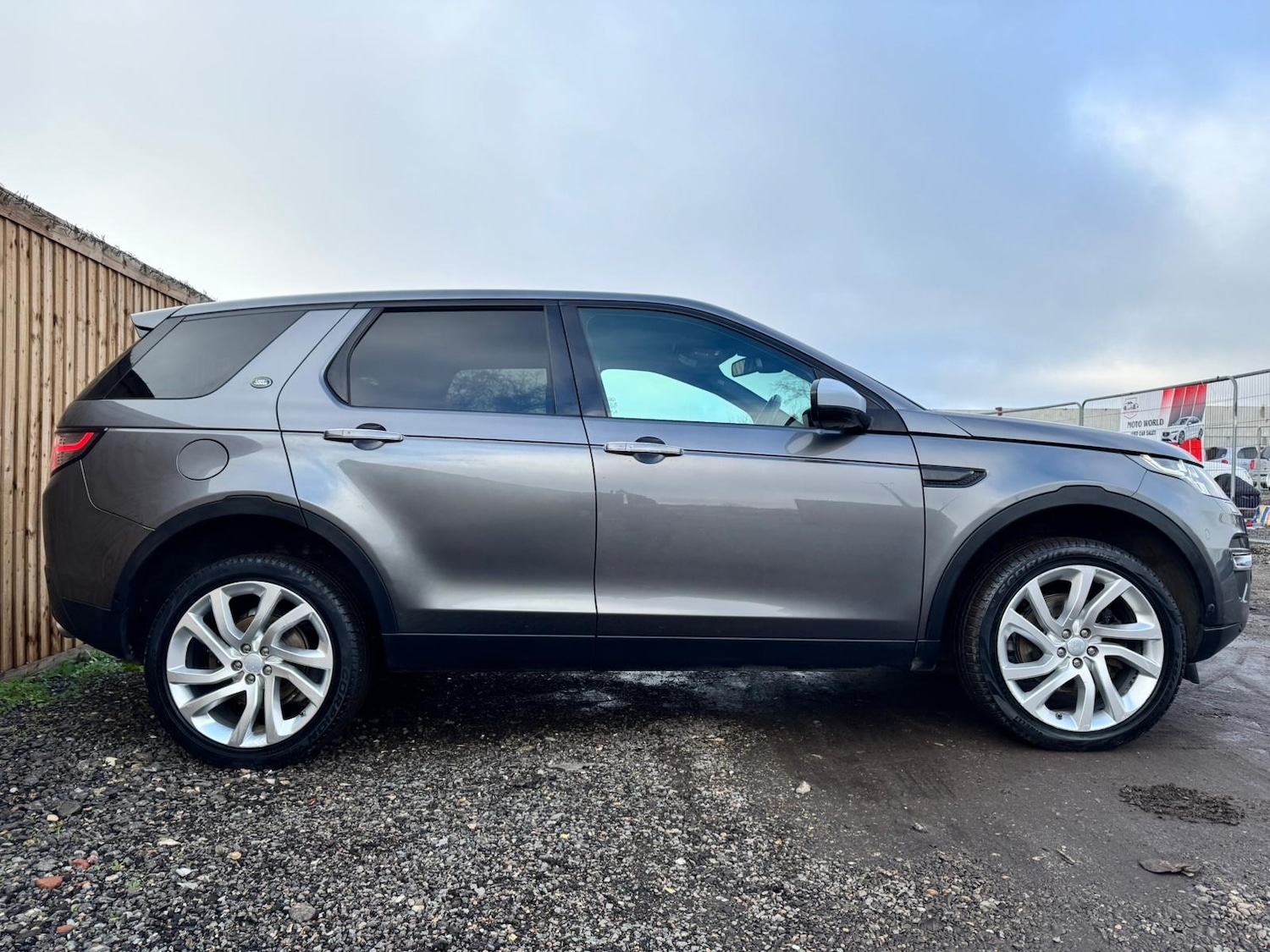 Used Land Rover Discovery Sport 2015 for sale - 77161220: Photo 7
