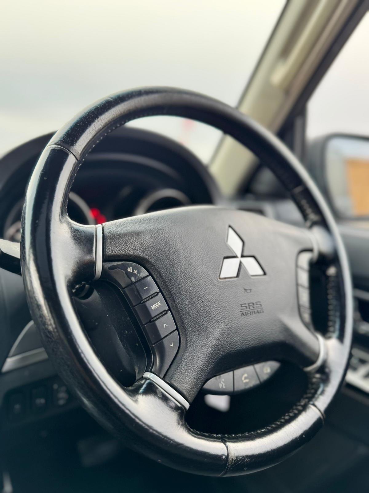 Used Mitsubishi Shogun 2015 for sale - 77161226: Photo 26