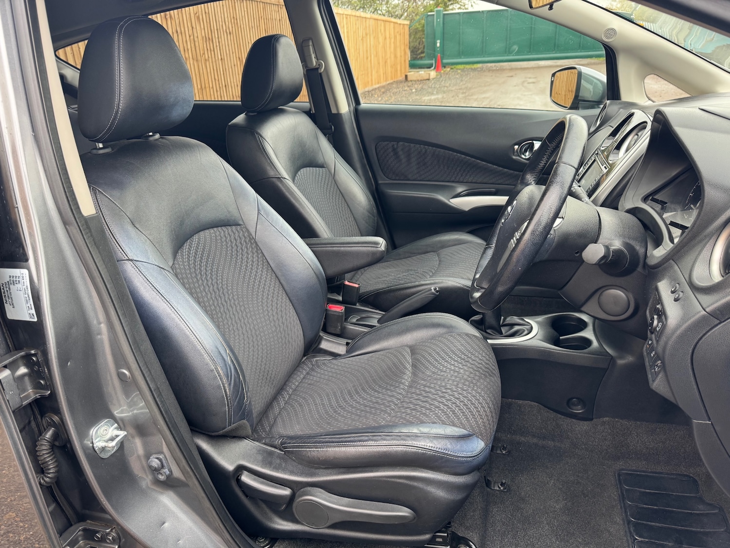 Used Nissan Note 2014 for sale - 76583404: Photo 15