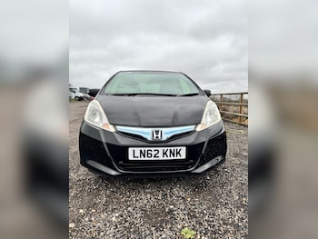 Used Honda Jazz 2013 for sale - 77051733: Photo