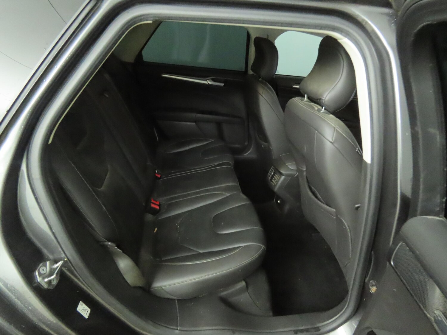 Used Ford Mondeo 2016 for sale - 77701693: Photo 8