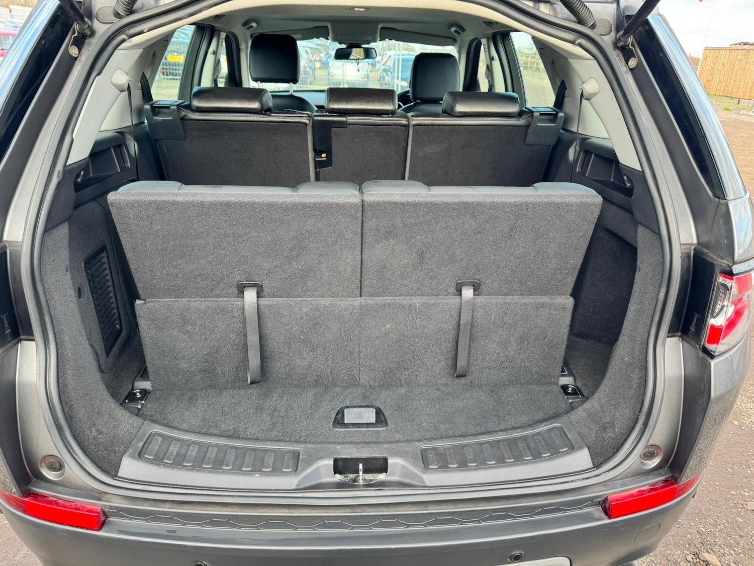 Used Land Rover Discovery Sport 2016 for sale - 78067214: Photo 12