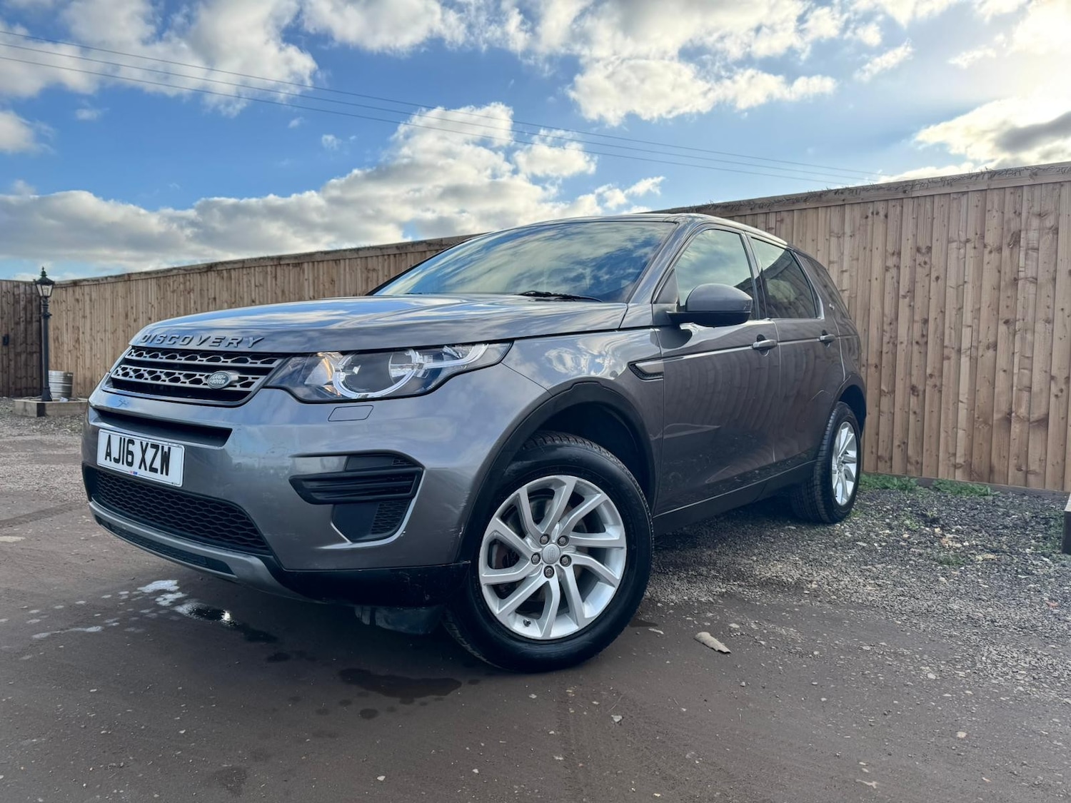 Used Land Rover Discovery Sport 2016 for sale - 78067214: Photo 2