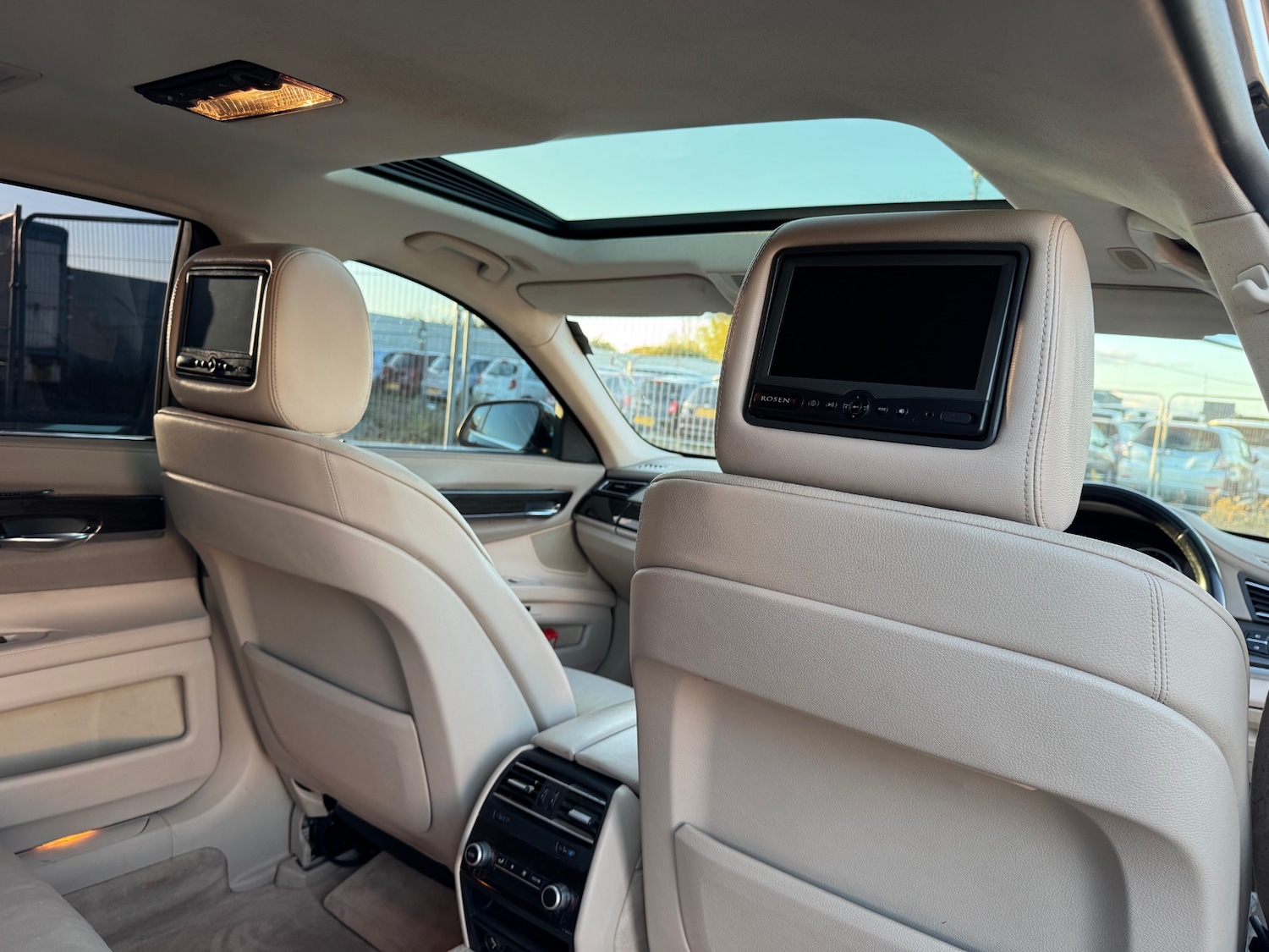 Used BMW 7 Series 2010 for sale - 76521235: Photo 21