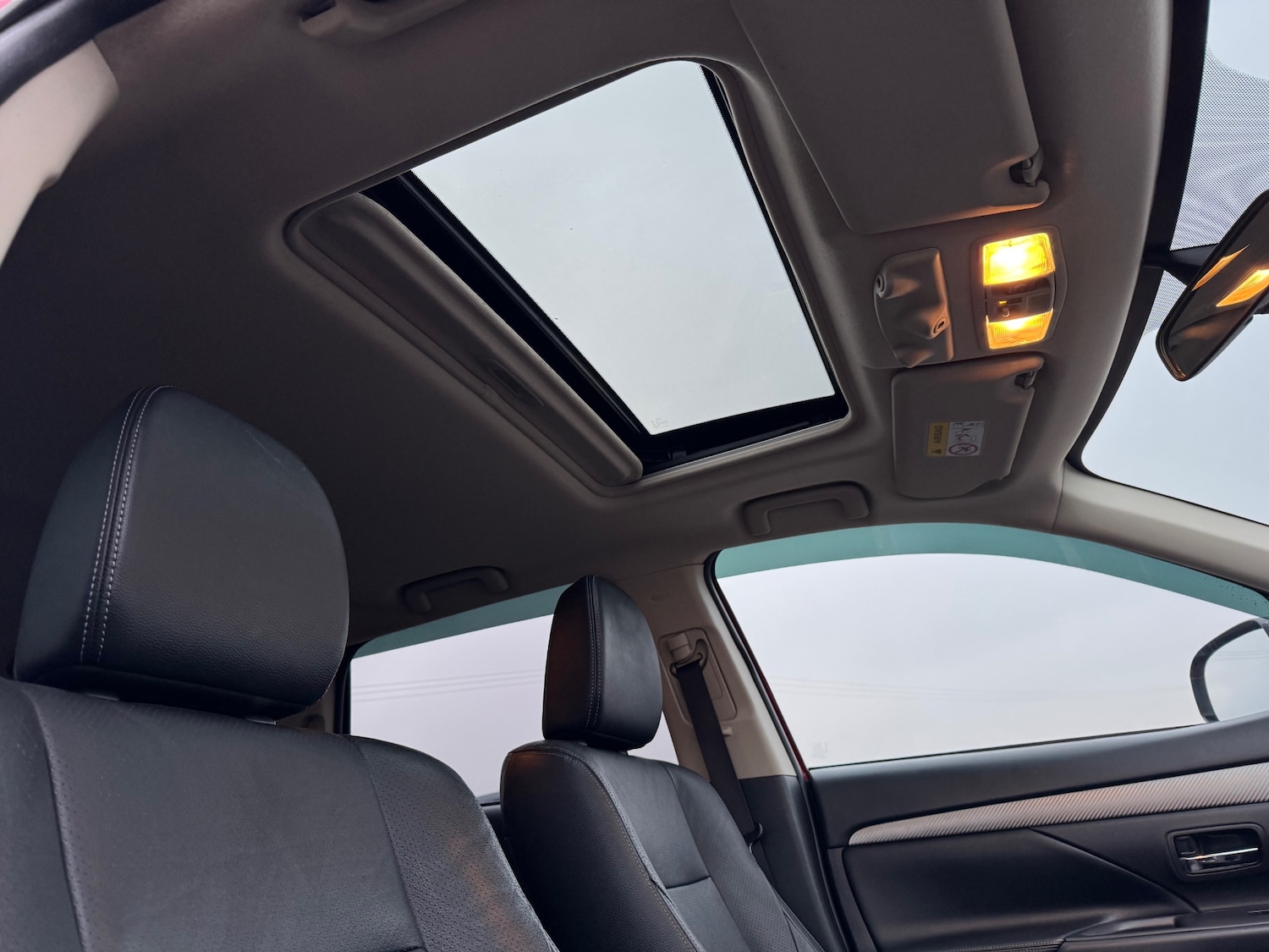 Used Mitsubishi Outlander 2014 for sale - 77319984: Photo 24