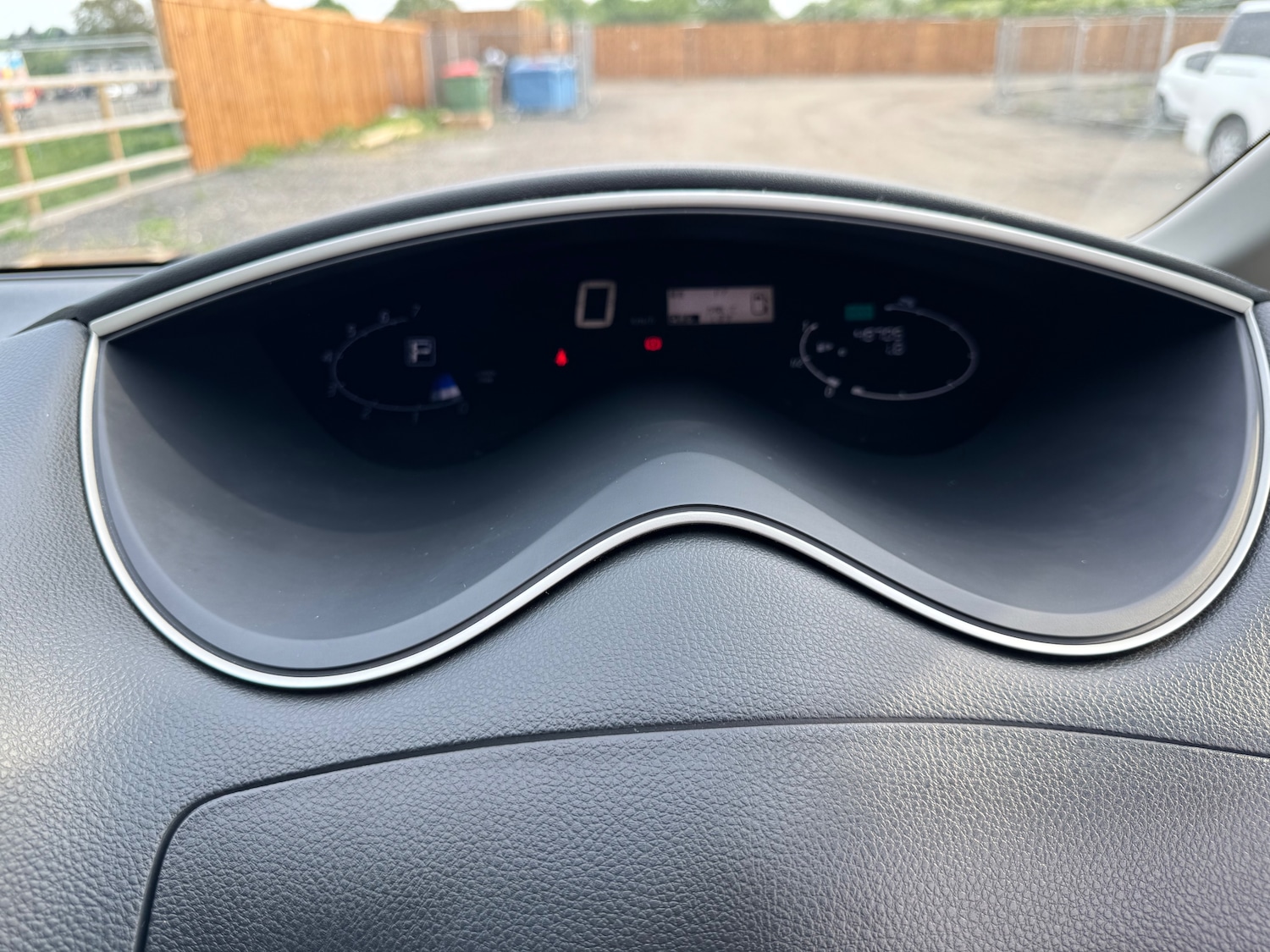 Used Nissan Serena 2025 for sale - 78067203: Photo 15