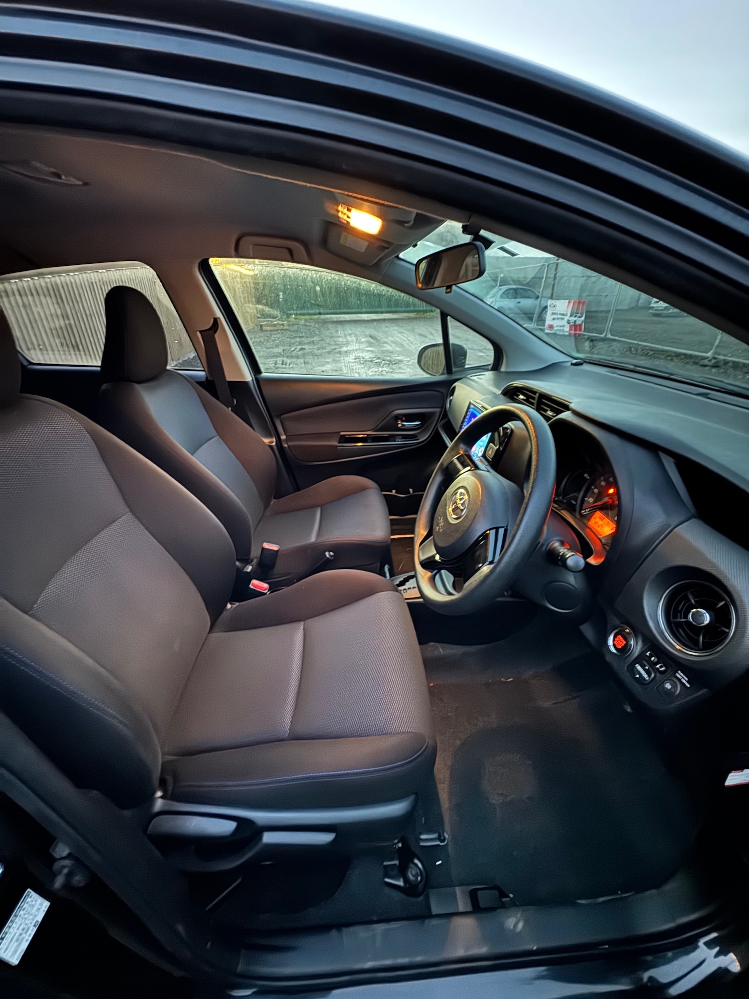 Used Toyota Vitz 2025 for sale - 77051749: Photo 15